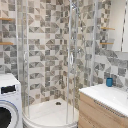 Apartment Cosy 6 Pers, Balcon, Animaux Admis, Parking - Fr-1-516-4 Les Deux Alpes