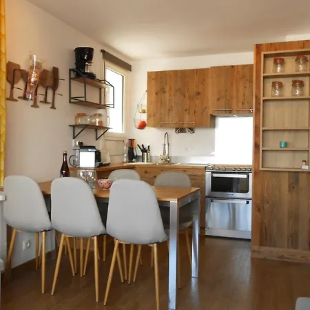 Cosy 6 Pers, Balcon, Animaux Admis, Parking - Fr-1-516-4 Apartment